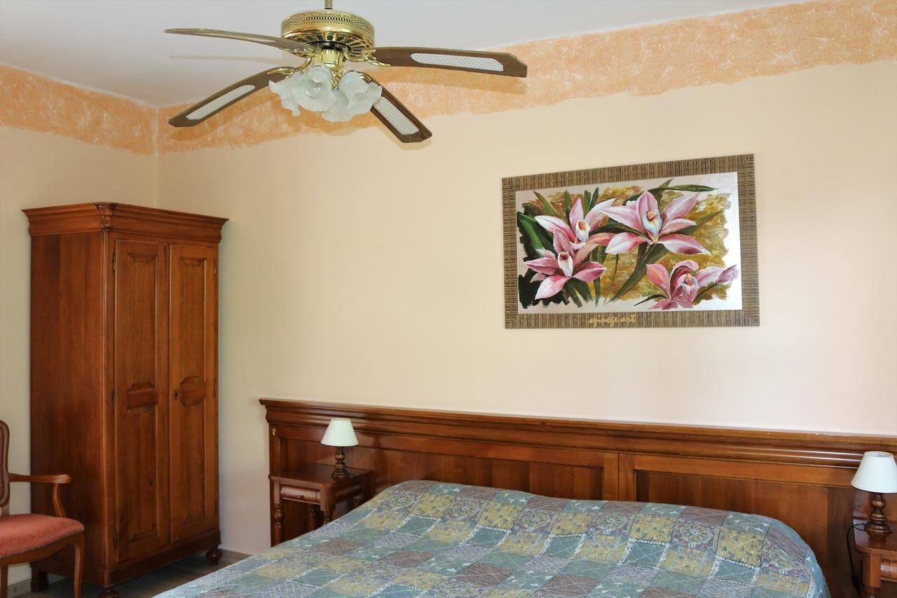 Sir David Balaton Castle Apartmanok Balatonszepezd Zewnętrze zdjęcie